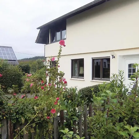 2 Bedroom Cozy In Duppach