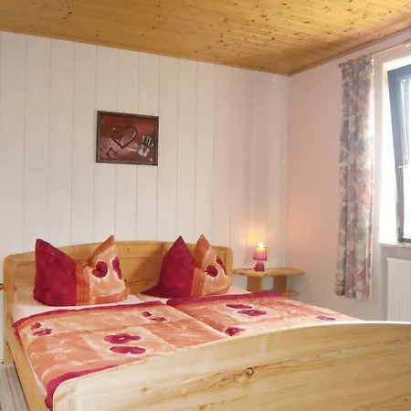 2 Bedroom Cozy In Appartement *